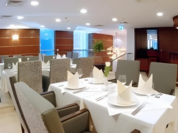 Gokulam Park Hotel Doha image 6